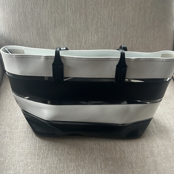 Ralph Lauren Black Label classy elegant black & white tote. - Picture 6 of 11